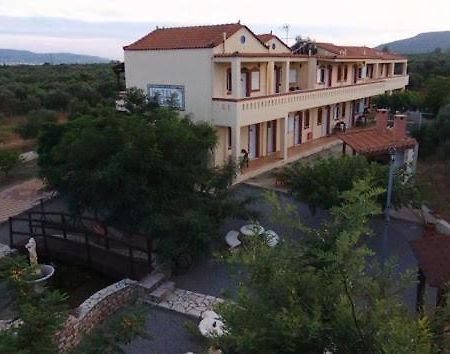 Hotel Takis Agios Georgios  外观 照片