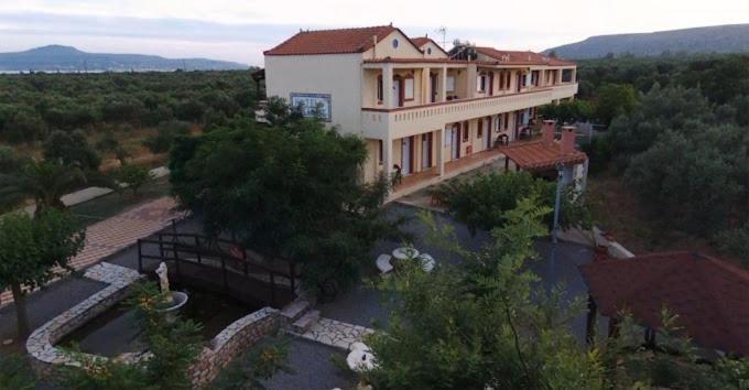 Hotel Takis Agios Georgios  外观 照片